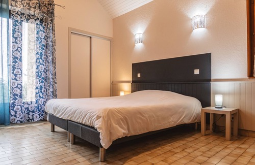 Saint-Leger-de-Peyre Resort | 2/4 person gîte in vacation village