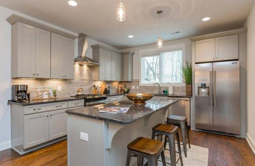 South Nashville House | 2 5 miles to DWNTN 3 King Beds - Garage Parking