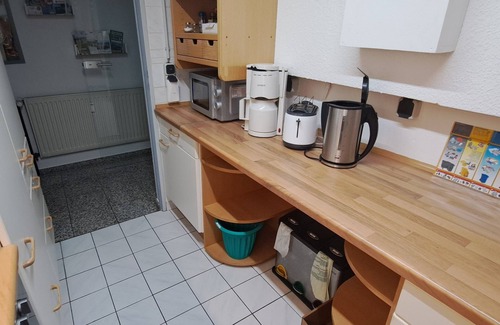 Zulpich Apartment | 2.5 room apartment with terrace + close to Phantasialand Eifel Therme with play