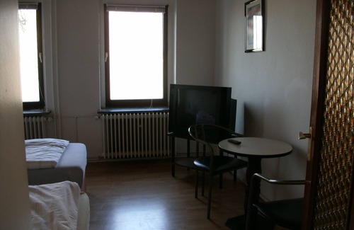 Schoeningen Apartment | 2 apartments for up to 12 people
