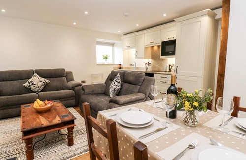 Rastrick Cottage | 2 BARN COTTAGES, family friendly, with a garden in Norwood Green
