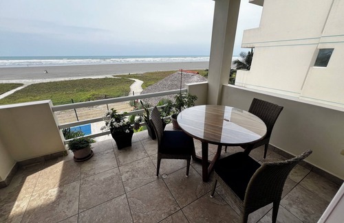 Canoa Condo | 2 BDR 2 Bath Spacious Condo on the beach near Canoa.