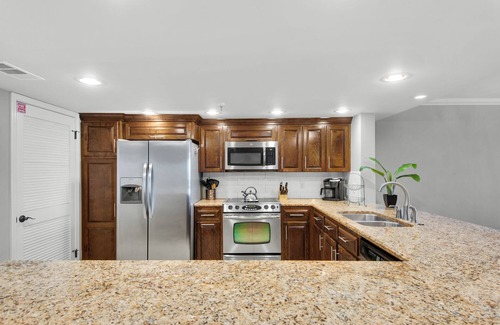 Destin Condo | 2-bdr 2-bth condo with phenomenal views of the Gulf with Beach Service Included