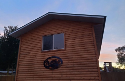 Pukwana House | 2 bdrm, 3 beds. Quiet Retreat. Fenced in Unit, pet friendly!