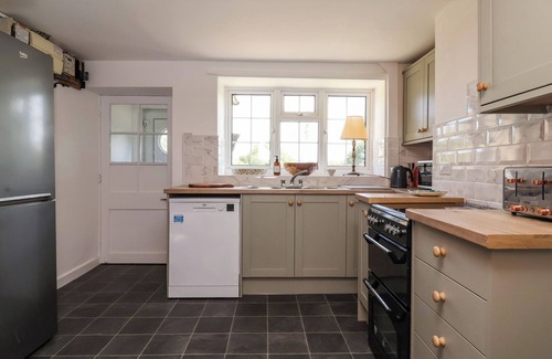 Malton Cottage | 2 BECK HOUSES, pet friendly, with a garden in Malton