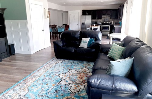 Lehi Apartment | 2 Bed/1 Bath daylight basement apartment-perfect for families!