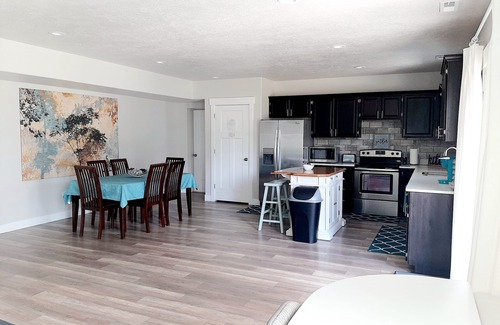 Lehi Apartment | 2 Bed/1 Bath daylight basement apartment-perfect for families!