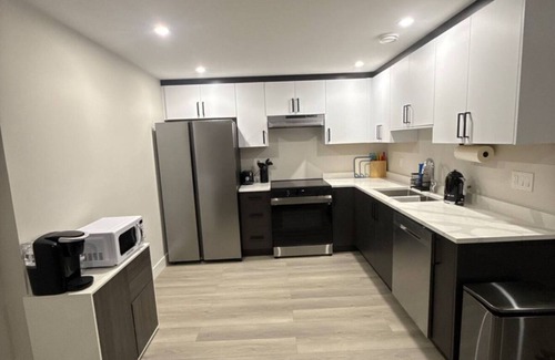 Grande Prairie Condo | 2 Bed 1 Bath pet friendly duplex in amazing location 2 min walk to school/park