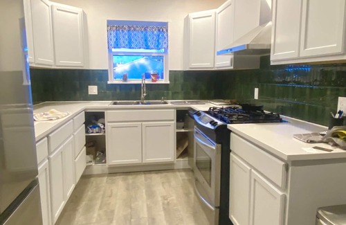 Chisholm Valley South House | 2 bed 1 bath with Puppy Palace Flex Space!