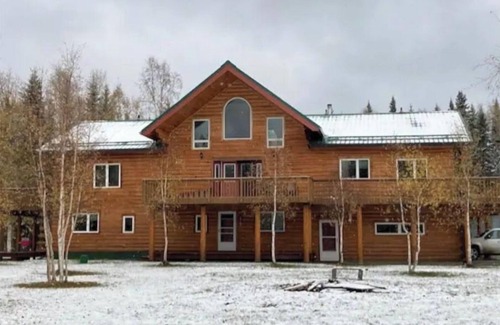 Badger House | 2 Bed/1Bath Triplex Log Cabin - Unit B