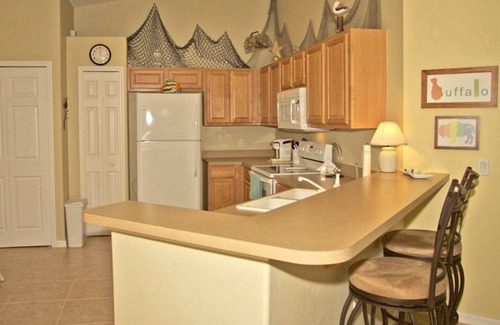 Fort Myers Condo | 2 BED 2 BATH CONDO ON GOLF COUNTRY CLUB COMMUNITY