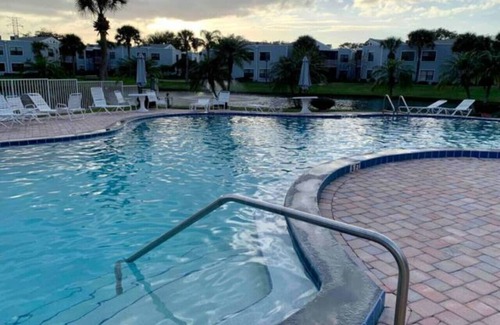 Ventura Condo | 2 Bed 2 Bath Golf Resort Condo (1ST FL)