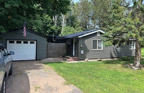 Trowbridge Park House | 2-bed 2-bath home conveniently located in Marquette…Ski-Bike-Hike!