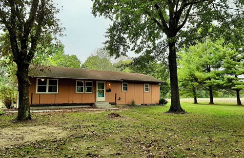 Scheller House | 2 bed 2 bath Near Lake Access Hunt & Gather Lodge
