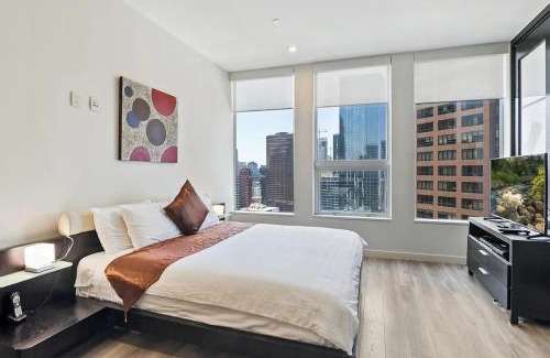 Downtown Los Angeles Apartment | 2 Bed 2 Bath Stylish Luxury Premium High-Rise Apartment
