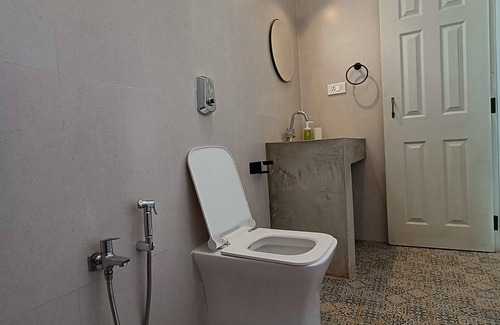 Cana Bed & Breakfast | 2 bed Apartment in a villa a walk to the beaches.