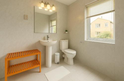 Surrey Docks Apartment | 2 Bed Apartment in Surrey Quays
