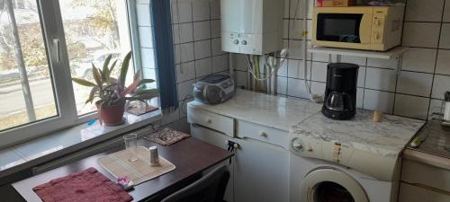 Focsani Apartment | 2 Bed appt-Balcony-Pet Friendly-City Centre