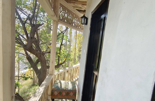 Hunza Ski Chalet | 2 Bed Chalet - Yasam Cloud Nine And a Half Hunza
