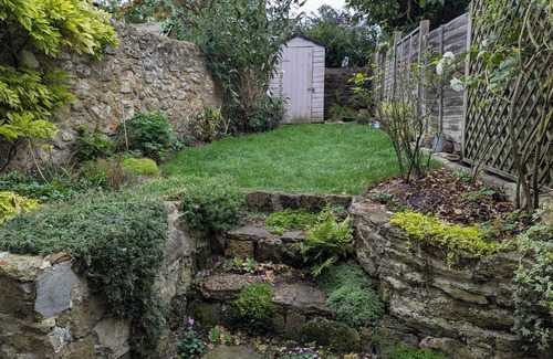 Faringdon Cottage | 2-Bed cosy cottage in a quiet market town, south facing views