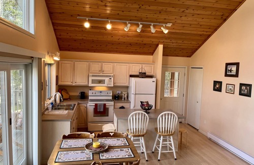 Beaver Island Cottage | 2-bed cottage on Cable's Bay with private beach