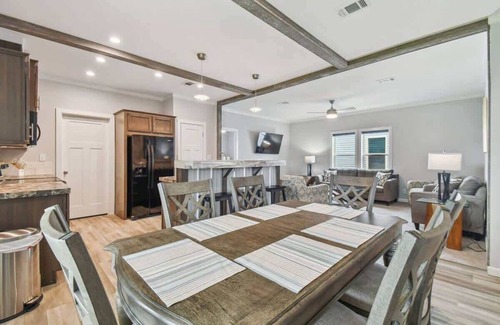 Dade City House | 2 Bed Cozy Home, Dade City, Pickle Ball