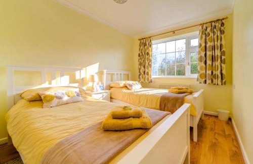 Brighstone House | 2 Bed in Brighstone IC132