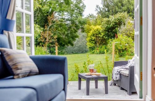 Mabe House | 2 Bed in Falmouth 78620