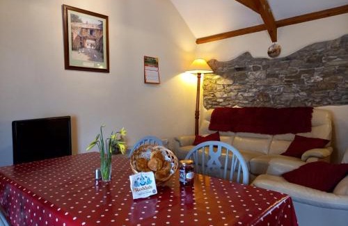 Congdon's Shop House | 2 Bed in Liskeard CONGS