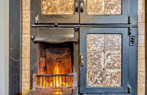 Llangynidr House | 2 Bed in Llangynidr BN052