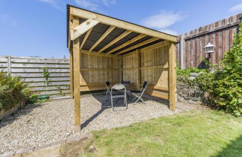 Llansantffraed House | 2 Bed in Llanon oc-e32781