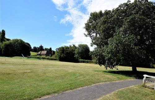 Whichford House | 2 Bed in Moreton-In-Marsh 75870