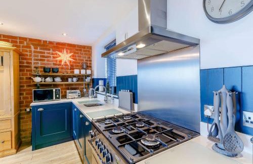 Little Hayfield House | 2 Bed in Peak District 83789