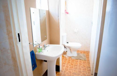 Matabeleland South Villa | 2 bed Moloko family lodge with kitchen - 2212