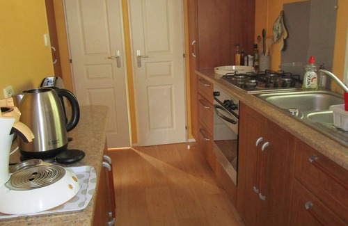 Sainte-Eulalie-en-Born House | 2 Bedroom Mobile Home in Sainte-Eulalie-en-Born