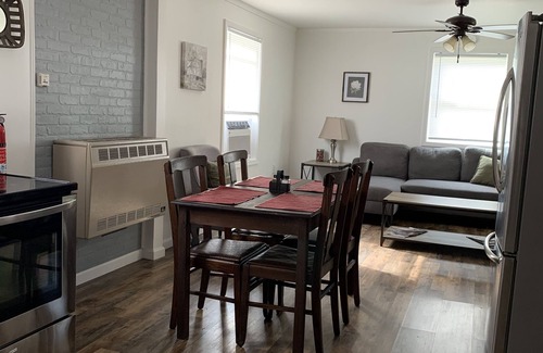 Bellepoint House | 2 Bedroom 1 bath House on the New River