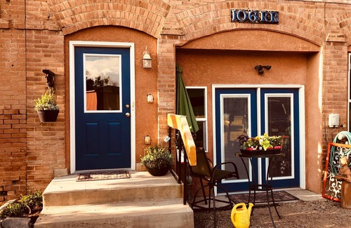 Florence House | 2 Bedroom, 1 Bath Townhouse in Historic Downtown Florence!