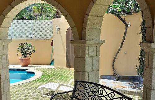 Diego Martin House | 2 BEDROOM 2 1/2 BATHROOM DUPLEX