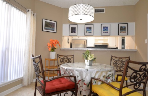 Westchase Apartment | 2 Bedroom 2 Bath townhome super clean private yard