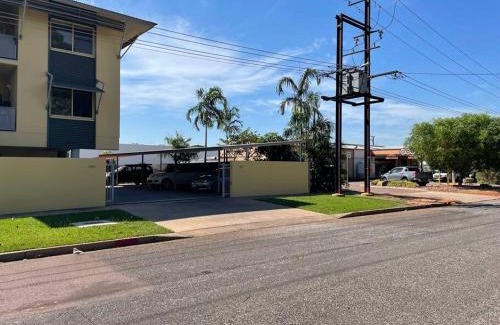 Parap Apartment | 2 bedroom 2 bath Treetop Escape close to the city