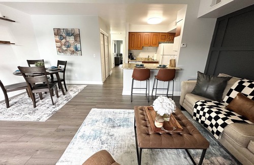 Auburn Hills House | 2-bedroom, 2 full bath executive townhome in awesome Auburn Hills with WiFi, AC