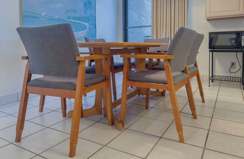 South Padre Island Resort | 2 Bedroom 2 Bathroom Condo #1001