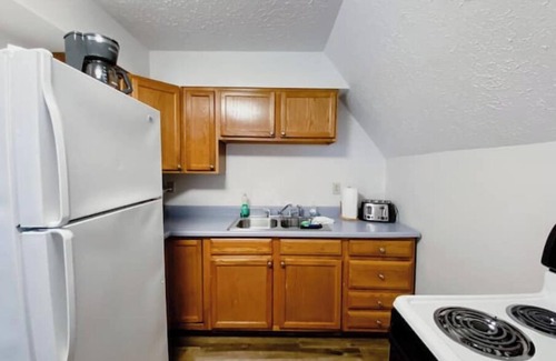 Farmers Cabin | 2 Bedroom A-Frame Cabin Near Sheltowee Trace & MSUnn
