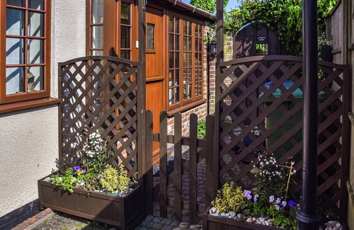 Hopton on Sea Cottage | 2 bedroom accommodation in Great Yarmouth