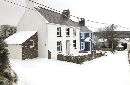 Llangwm Cottage | 2 bedroom accommodation in Llangwm, near Haverfordwest