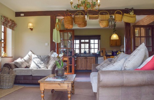 Aston-le-Walls Cottage | 2 bedroom accommodation in Moreton Paddox