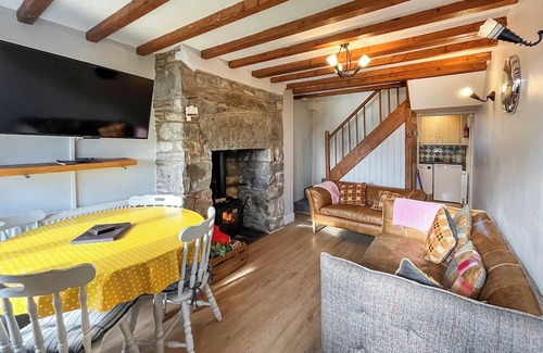 Cwmtirmynach Cottage | 2 bedroom accommodation in Betws-Y-Coed