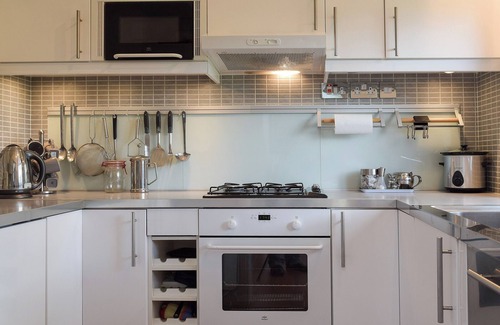 Wiseman's Bridge Cottage | 2 bedroom accommodation in near Kilgetty