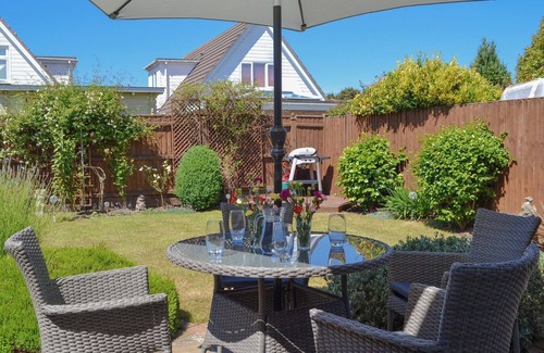 Mudeford Cottage | 2 bedroom accommodation in Mudeford, near Christchurch