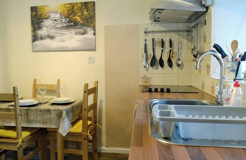 Cwmtirmynach Cottage | 2 bedroom accommodation in Ysbyty Ifan, near Betws-y-Coed